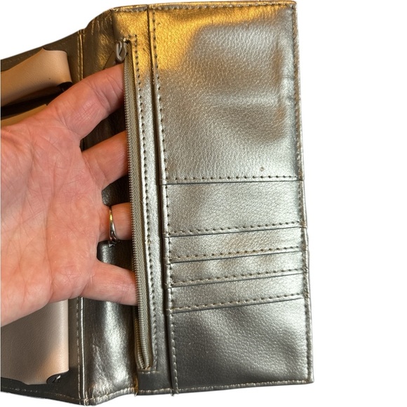 Nine West velvet quilted crossbody bag blush with gold bow and chain accents - Picture 5 of 11